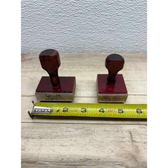 Vtg Set Of 2 Wood Handle Rubber Stamps Pig & Honest Wool - Picture 4 of 6